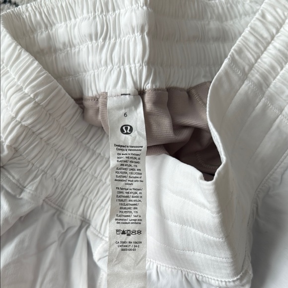 Lulu Lemon Shorts - Picture 3 of 6